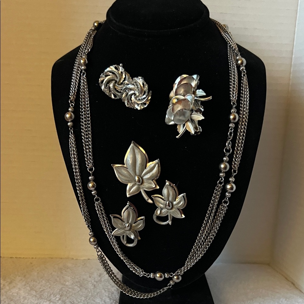Vintage Silver Tone Necklace Clip-on Earrings and Broach